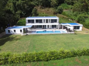 country house near La Vega - Image 2