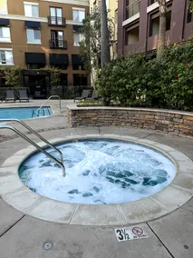 Luxury Resort Style Condo Valencia! - Image 5
