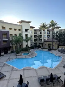 Luxury Resort Style Condo Valencia! - Image 4