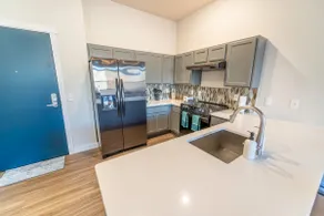 1br Apartment/Downtown/UWEC/Hospital/Clinic - Image 3