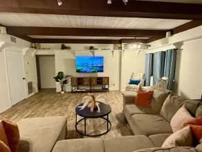 Cozy Large Home-3 bedrooms full kitchen near 295 - Image 2