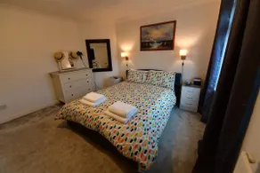 2BD Garden Home - A Short Walk to Stonehenge - Image 2