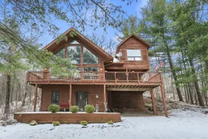 Gilbert Ski Chalet | 3 min to Catamount! - Image 2
