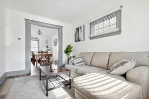 Amazing 5BR, 1.5 BA close to the falls - Image 4