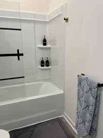 Private Guest Suite Attached to Home - Image 5