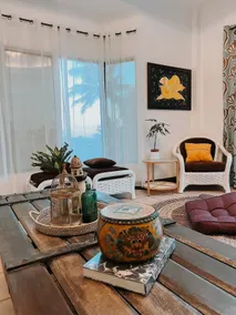 Casa Vista by Hooga Home Bungalow Guest House - Image 4