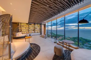 Sea View 2 Bed Room Luxury - Perfect Location - Image 5