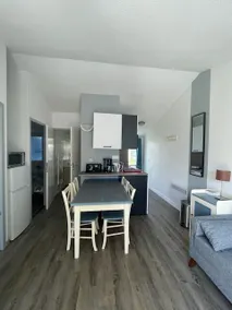 House for 4 people with pool and hot tub - Image 3