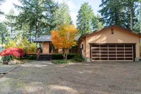 Hoodsport Retreat | Hot Tub, Sauna, Views + Trails - Image 2