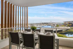 Sailview Escape - A Tranquil Marina Hideaway - Image 4