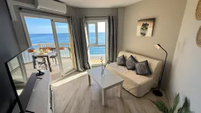 Your Window to the Sea: Unique Views, Design and Relaxation - Image 2