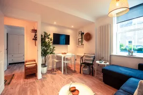 The Estuary Apartment - Image 4