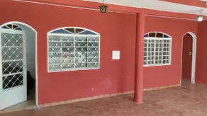 House 20 minutes from the airport - Image 4