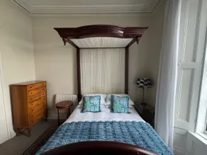 Anns Sea View Suite - Image 2