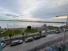 Anns Sea View Suite - Image 4