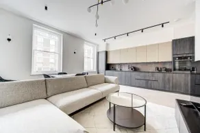 Spacious 3BR, 2BA – 1min to Tube, Sleeps 7 - Image 5