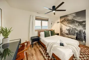 Walk to Frisco Private Sauna-Beautiful Design 4Bed - Image 5