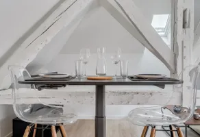 L'Atypique - Getaway under the rooftops - Image 2