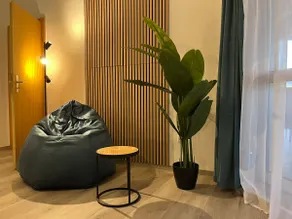 Central location, parking space, large terrace, modern - Image 3