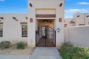 Charming Home In Indian Wells! - Image 4