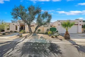 Charming Home In Indian Wells! - Image 2