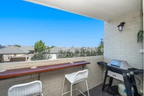 Studio apartment with free parking in Fremantle - Image 5