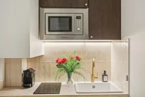 Lavie Maison Hot Tub and AC Near Arc de Triomphe - Image 4