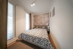 Sukorose Jacuzzi Guesthouse - Image 4