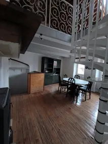 Townhouse with character - Image 4