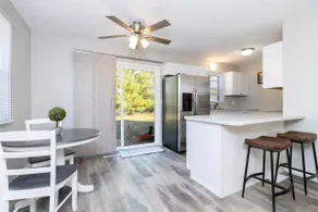 2BD/Extended Stay/Washer&Dryer/Work Station - Image 4