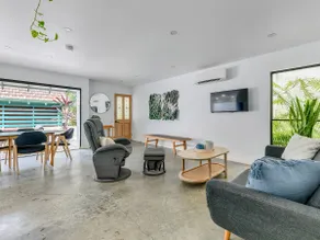 Two-Bedroom Pet Friendly Stay - Image 4