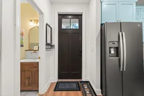 Teacup Cottage, a charming Summerville getaway - Image 5