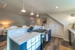Coastal Retreat - 2 Bedroom Loft in Rockport - Image 5