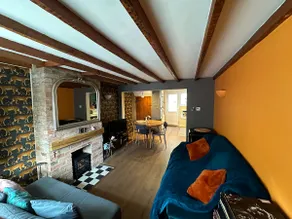 Stylish Stratford Old Town home - Image 3