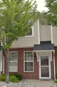Family & Pet Friendly Condo -Wilmington Manor - Image 2