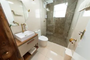 Luxurious home in the heart of Irati - Image 2