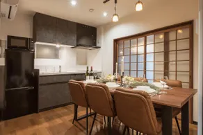 Opened in February 2025! 4-minute walk from Chuo Station! Retro Japanese Modern Private Inn - Relax on the rooftop balcony - Image 4