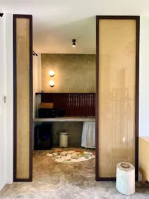 Yoo-Baan | Hidden Stay Room 4 - Image 3