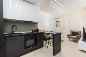 Solange by halu! 2-BD apt next to metro station - Image 2