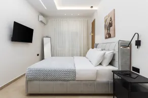Solange by halu! 2-BD apt next to metro station - Image 3