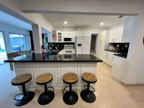 Pool + BBQ • Modern 5BR • Near MIA - Image 5