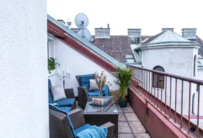 Schönbrunn Apartment with Terrace 27 - Image 3