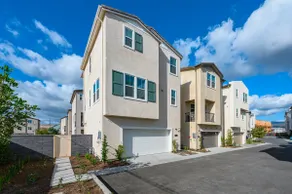 4BR｜2024 Brand New｜Resort-style pool｜King Bed - Image 4