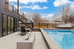 Lassen Luxury Loft & Lagoon - Image 2
