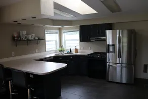 Oceanfront Guesthouse - Image 5