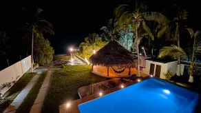 Casa Xchel right on the beach, swimming pool, jacuzzi and deck - Image 2