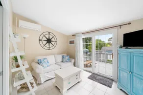 Tiny House - Image 5