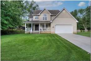 Modern large home near Cleveland - Image 2
