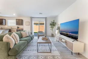 New Boho Home 15 min to Strip - Image 2
