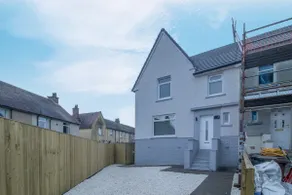 Westlea House - Spacious 3-Bed Home in Airdrie - Image 3